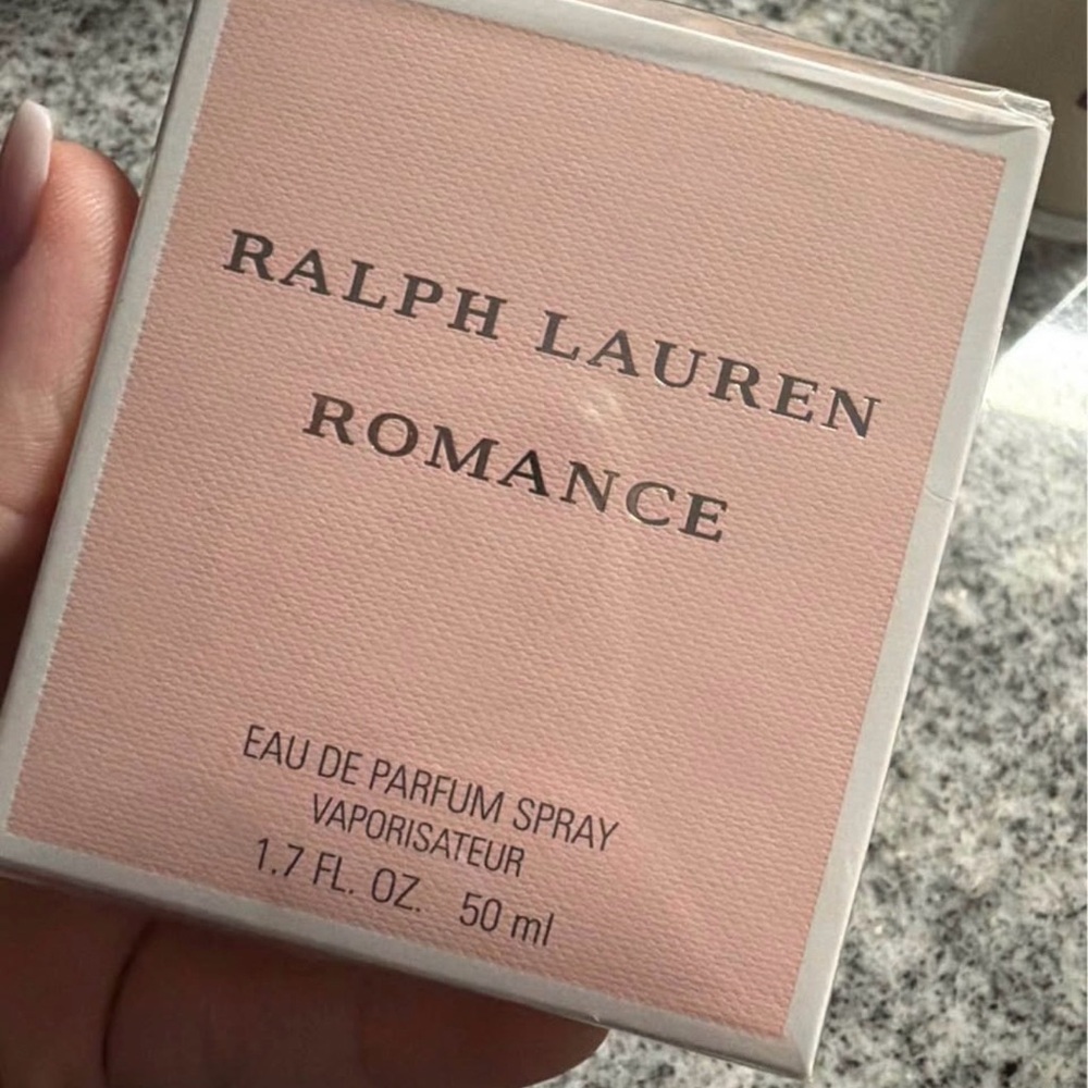 Ralph Lauren Romance Eau de Parfum - Soft Pink